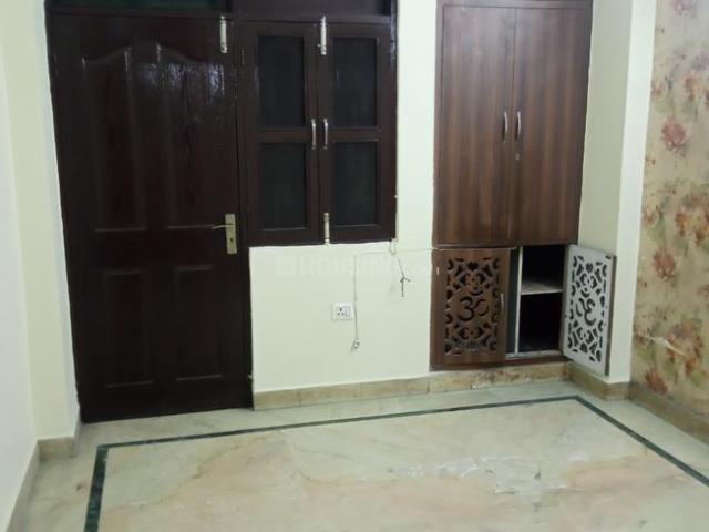 1 BHK Independent Builder Floor in Shalimar Garden for rent Ghaziabad. The reference number is 21045166
