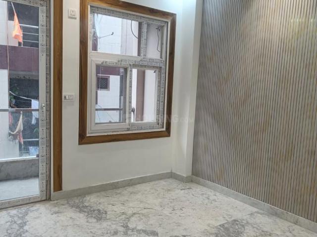 1 BHK Independent Builder Floor in Shastri Nagar for rent New Delhi. The reference number is 20079528