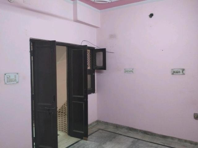 1 BHK Independent Builder Floor in Shastri Nagar for rent New Delhi. The reference number is 20787618