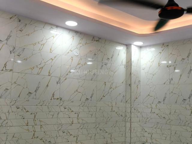 1 BHK Independent Builder Floor in Shastri Nagar for rent New Delhi. The reference number is 21139899