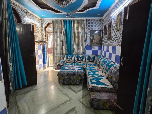 1 BHK Independent Builder Floor in Uttam Nagar for rent New Delhi. The reference number is 20065174