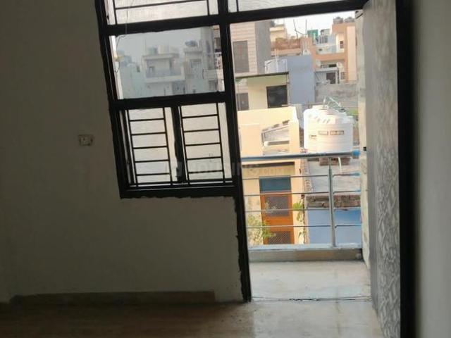 1 BHK Independent Builder Floor in Uttam Nagar for rent New Delhi. The reference number is 21325031