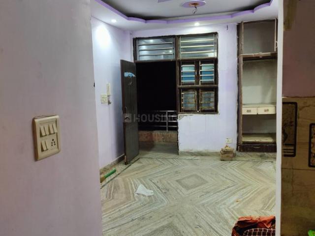 1 BHK Independent Builder Floor in Uttam Nagar for resale New Delhi. The reference number is 13970826