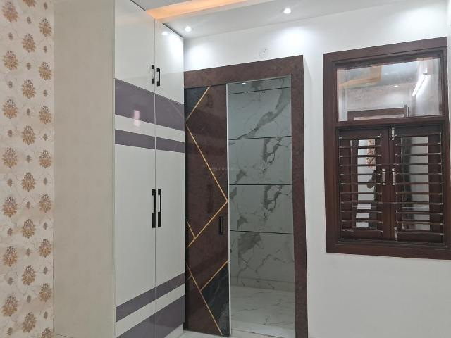 1 BHK Independent Builder Floor in Uttam Nagar for resale New Delhi. The reference number is 21338848