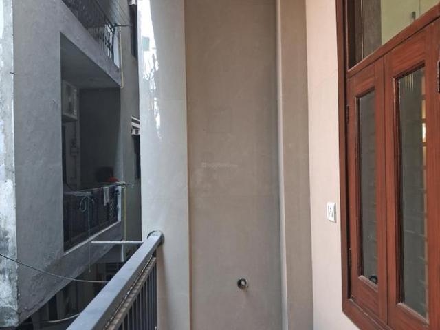 1 BHK Independent Builder Floor in Uttam Nagar for resale New Delhi. The reference number is 21338856