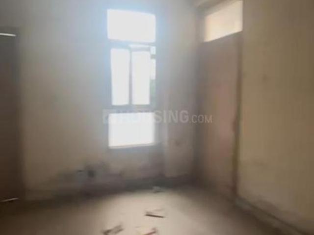 1 BHK Independent Builder Floor in Vaishali for resale Ghaziabad. The reference number is 19892134