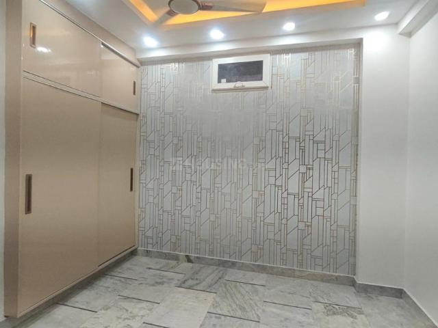 1 BHK Independent Builder Floor in Vaishali for resale Ghaziabad. The reference number is 20030984