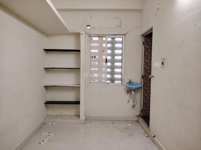 1 BHK Independent Builder Floor in West Mambalam for rent Chennai. The reference number is 17328260