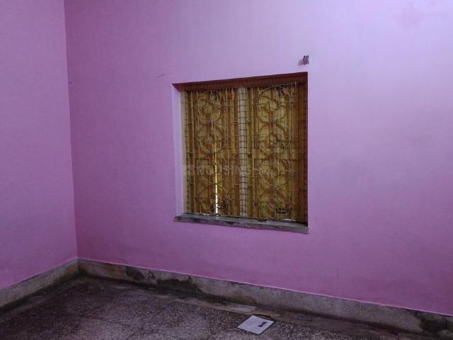 1 BHK Independent House in Baguiati for rent Kolkata. The reference number is 18462000