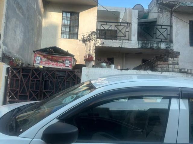 1 BHK Independent House in Transport Nagar for resale Lucknow. The reference number is 19509805