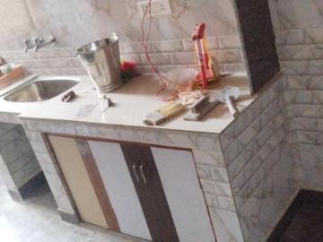 1 BHK Independent House in Trilokpuri for rent New Delhi. The reference number is 20409438