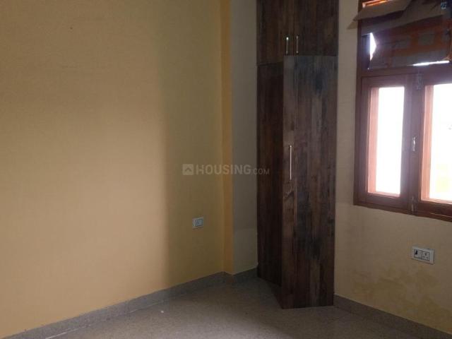 1 BHK Independent House in Uttam Nagar for rent New Delhi. The reference number is 20838280