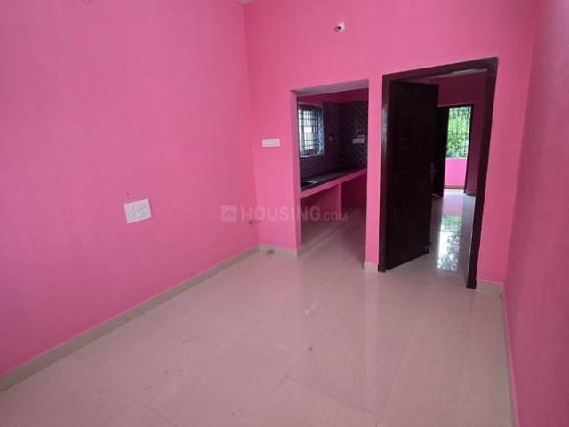 1 BHK Independent House in Vadamelpakkam for rent Chennai. The reference number is 20351993