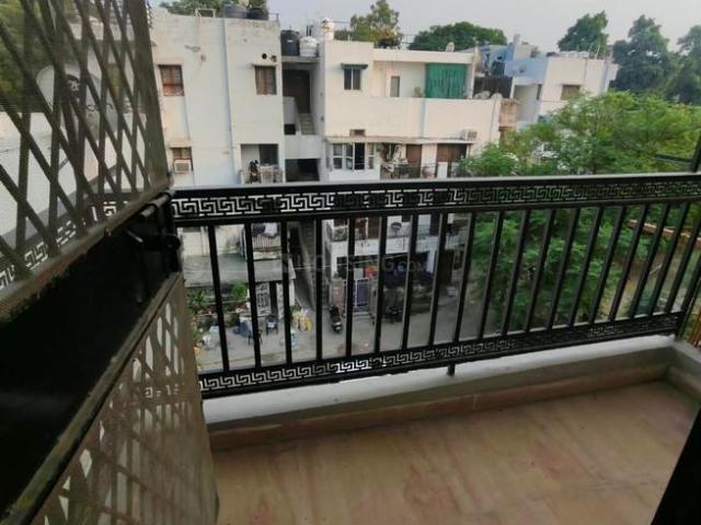 1 BHK Independent House in Vasant Vihar for rent New Delhi. The reference number is 21163149