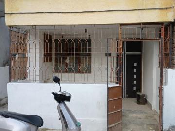 1 BHK Independent House in Vasna for rent Ahmedabad. The reference number is 20458315