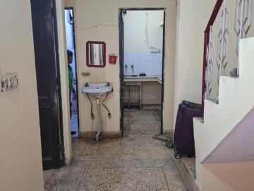 1 BHK Independent House in Vishnu Garden for rent New Delhi. The reference number is 6658413