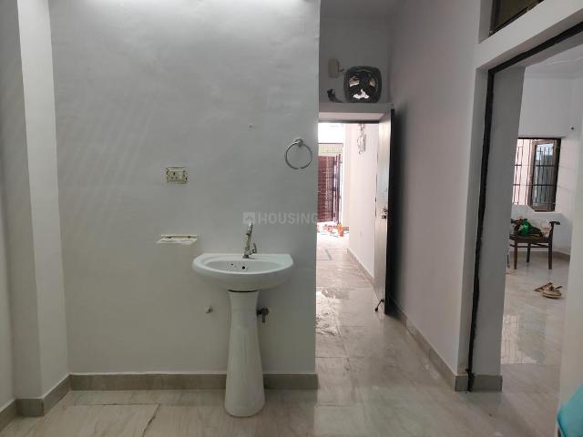 1 BHK Independent House in Vrindavan Yojana for rent Lucknow. The reference number is 21319530
