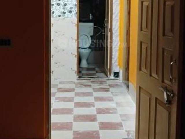 1 BHK Independent House in Airport Gate no. 1 for rent Kolkata. The reference number is 20726553