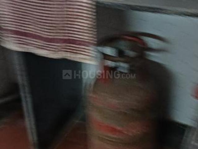 1 BHK Independent House in Airport Gate no. 1 for rent Kolkata. The reference number is 21253176