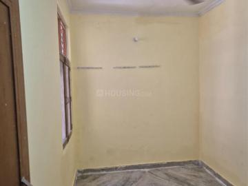 1 BHK Independent House in Alpha II for rent Greater Noida. The reference number is 20510539