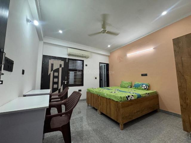 1 BHK Independent House in Alpha II for rent Greater Noida. The reference number is 21076716
