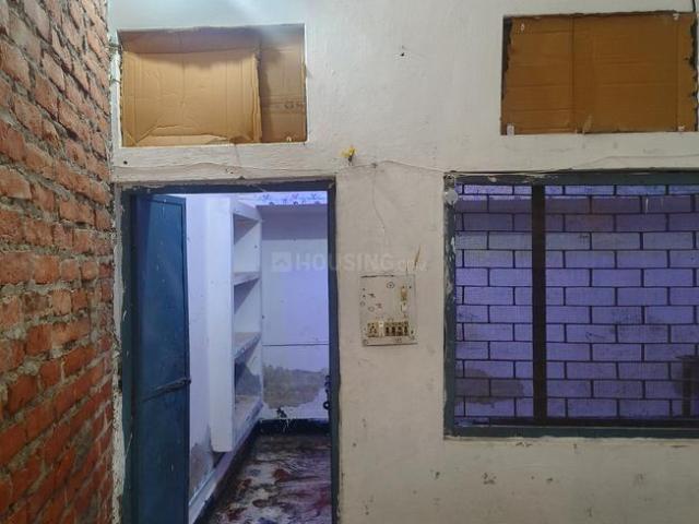 1 BHK Independent House in Amausi for rent Lucknow. The reference number is 20654935