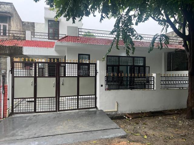 1 BHK Independent House in Ashiyana for rent Lucknow. The reference number is 21182175