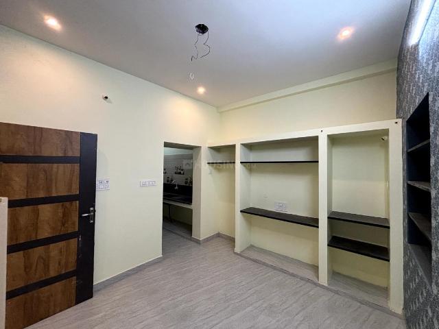 1 BHK Independent House in Avaniyapuram for rent Madurai. The reference number is 21109417
