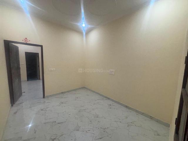 1 BHK Independent House in Badal Colony for rent Zirakpur. The reference number is 20806660
