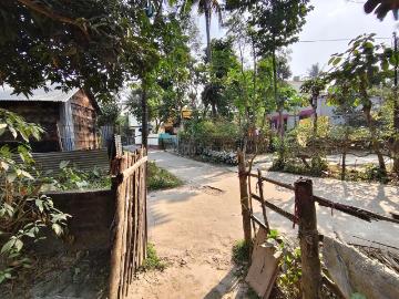 1 BHK Independent House in Badartala for resale Kolkata. The reference number is 20296376