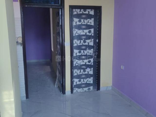 1 BHK Independent House in Bahlolpur for rent Noida. The reference number is 12942912
