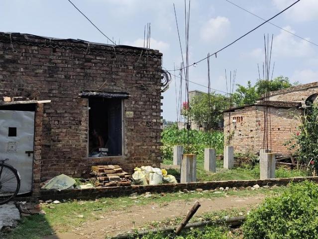 1 BHK Independent House in Behala for resale Kolkata. The reference number is 13922107