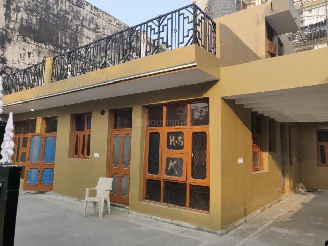 1 BHK Independent House in Beta I for rent Greater Noida. The reference number is 19244797