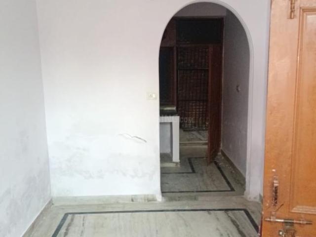 1 BHK Independent House in Beta II for rent Greater Noida. The reference number is 19696457