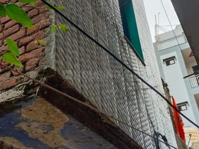 1 BHK Independent House in Burari for resale New Delhi. The reference number is 19778543