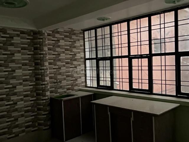 1 BHK Independent House in Connaught Place for rent Dehradun. The reference number is 17197234