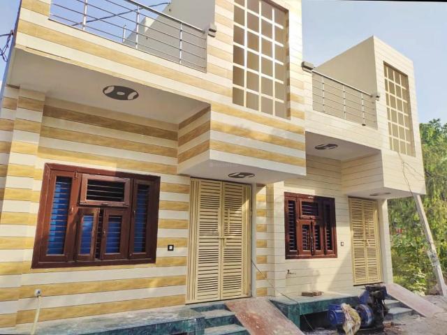 1 BHK Independent House in Dadri for resale Greater Noida. The reference number is 10176127