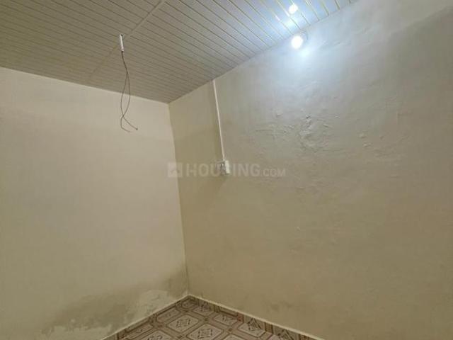 1 BHK Independent House in Dahisar West for resale Mumbai. The reference number is 19882751