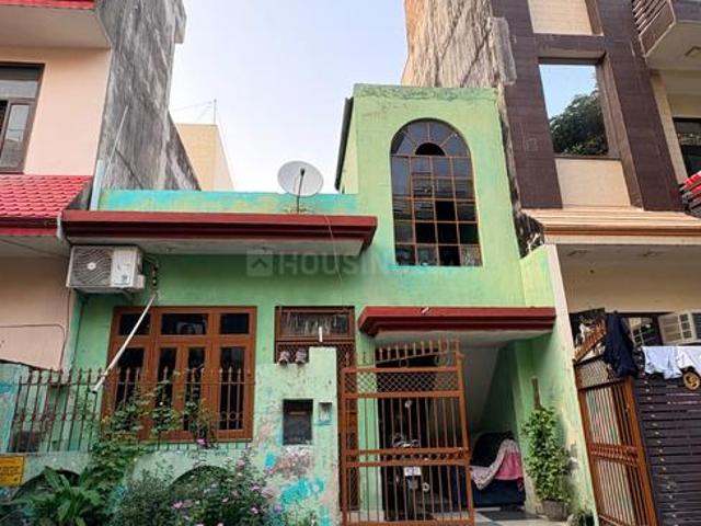 1 BHK Independent House in Delta I for resale Greater Noida. The reference number is 21361024