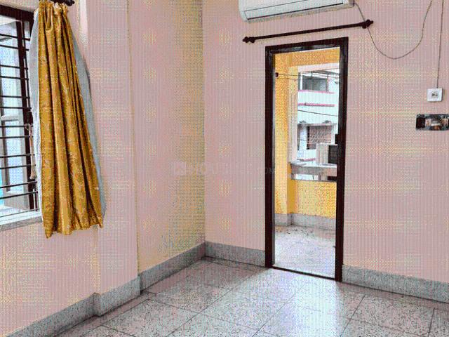 1 BHK Independent House in Dhakuria for rent Kolkata. The reference number is 21238864
