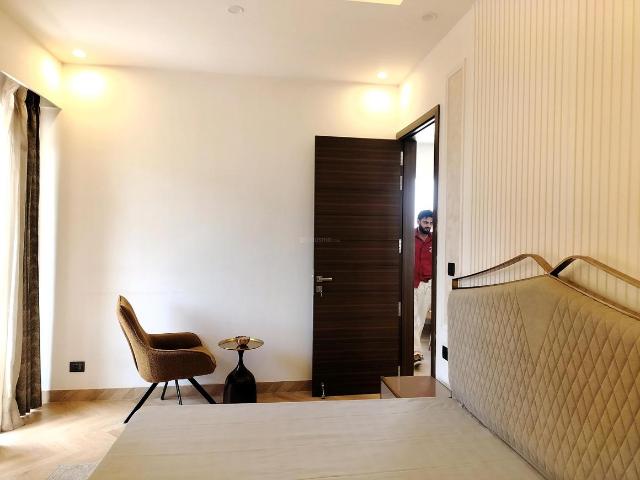 1 BHK Independent House in DLF Phase 3 for rent Gurgaon. The reference number is 19790024