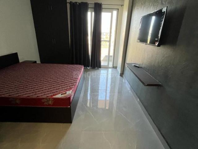 1 BHK Independent House in DLF Phase 3 for rent Gurgaon. The reference number is 20969772