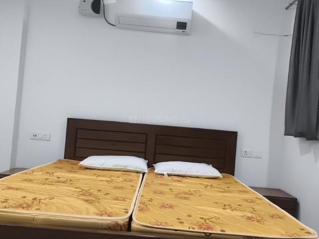1 BHK Independent House in DLF Phase 5 for rent Gurgaon. The reference number is 19177370