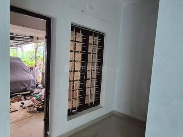 1 BHK Independent House in Edappally for rent Kochi. The reference number is 21260125