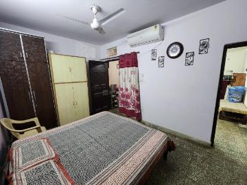 East Delhi, New Delhi, Delhi - Parking