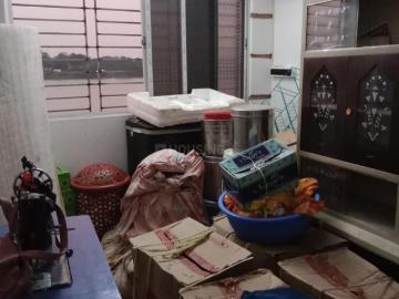 1 BHK Independent House in Garden Reach for resale Kolkata. The reference number is 20356027