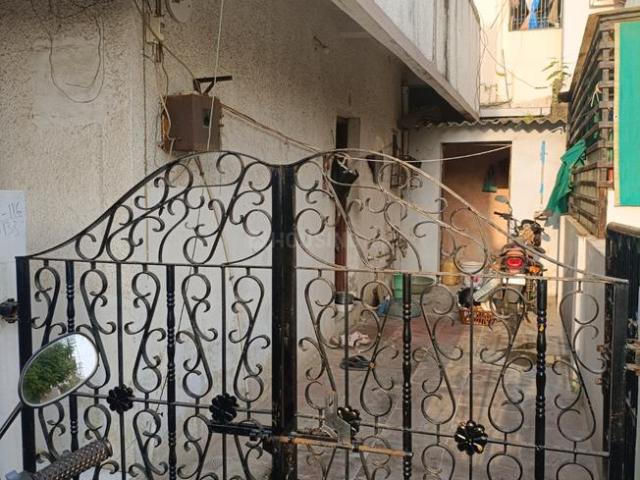 1 BHK Independent House in Gotri for resale Vadodara. The reference number is 21071598