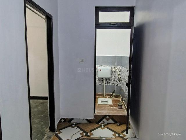 1 BHK Independent House in Govindpuram for rent Ghaziabad. The reference number is 20618637