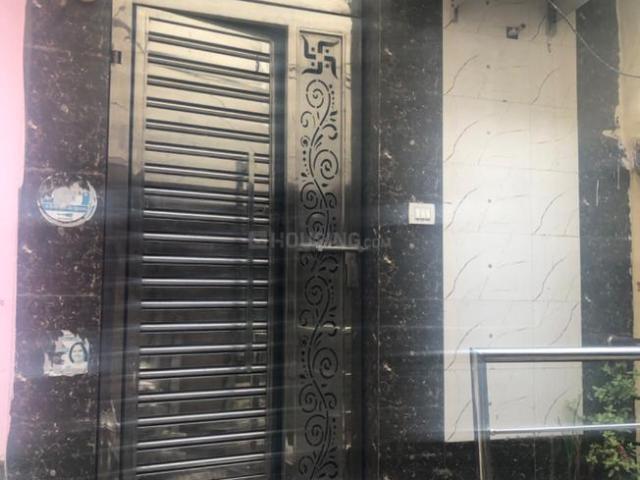 1 BHK Independent House in Hastsal for resale New Delhi. The reference number is 20755885