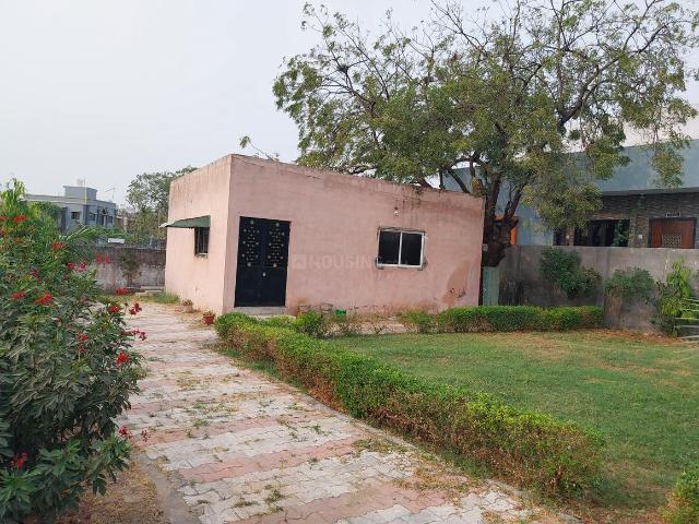 1 BHK Independent House in Juhapura for rent Ahmedabad. The reference number is 13371959